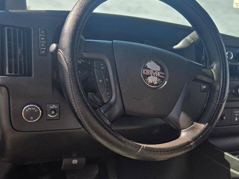 Used 2014 GMC Savana 3500 RWD image 15