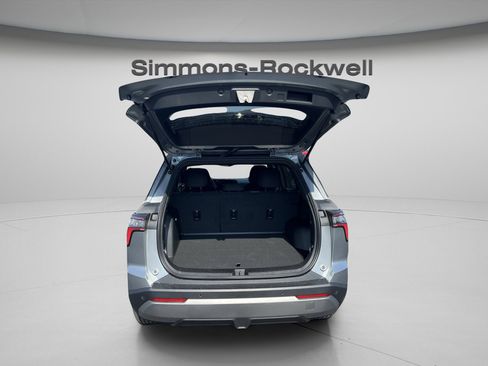 New 2026 Chevrolet Equinox LT image 9