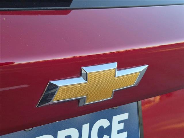 Used 2025 Chevrolet Trax LT w/ LT Convenience Package FWD image 29