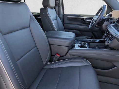 Used 2025 Chevrolet Tahoe Premier image 28