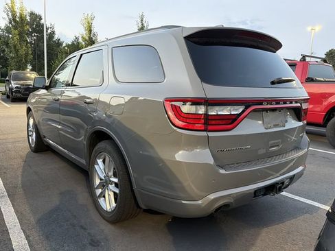 Used 2024 Dodge Durango GT RWD image 3