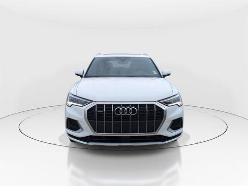 Used 2023 Audi Q3 2.0T Premium AWD/4WD image 3
