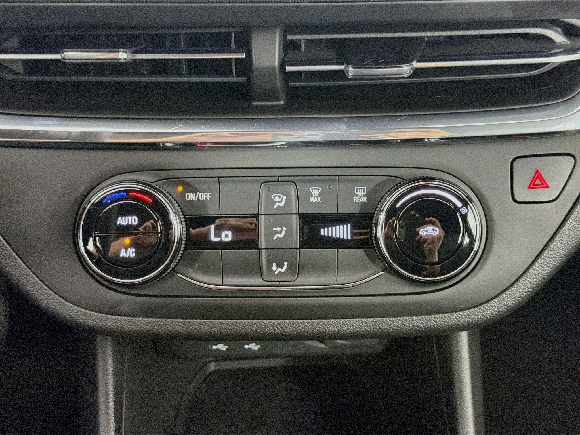 Used 2026 Buick Envista Preferred FWD image 23