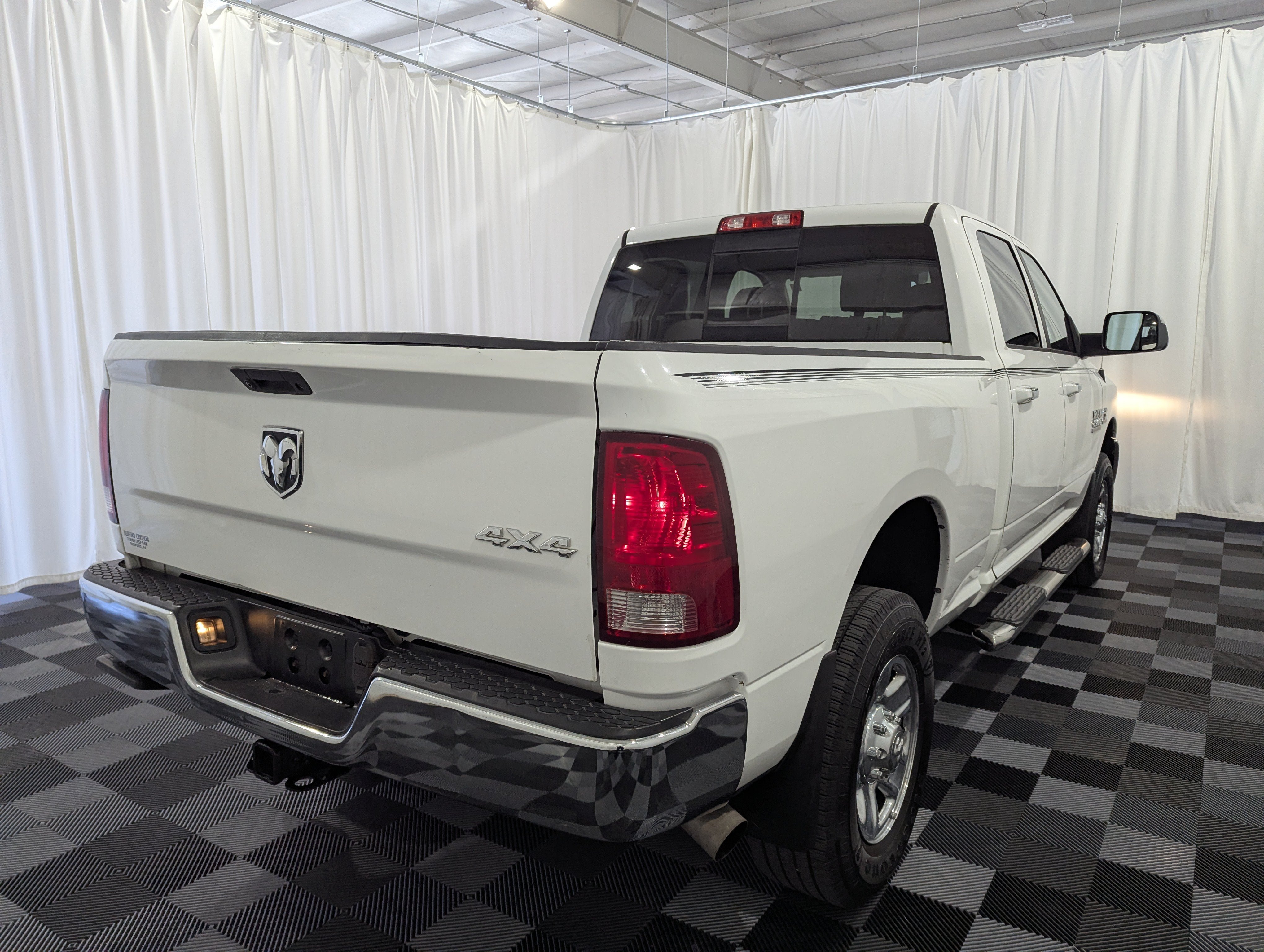 Used 2015 RAM 2500 SLT AWD/4WD image 9