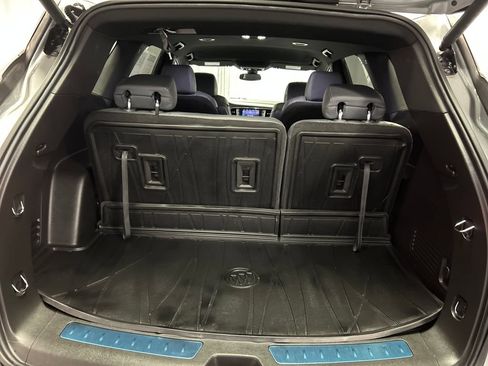 Used 2024 Buick Enclave Essence w/ Sport Touring Edition AWD/4WD image 24