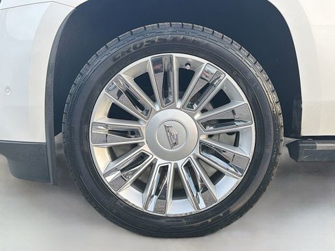 Used 2019 Cadillac Escalade Platinum image 39