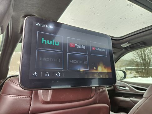 Used 2022 Cadillac Escalade Sport Platinum image 5