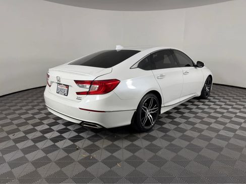 Used 2021 Honda Accord Touring image 3