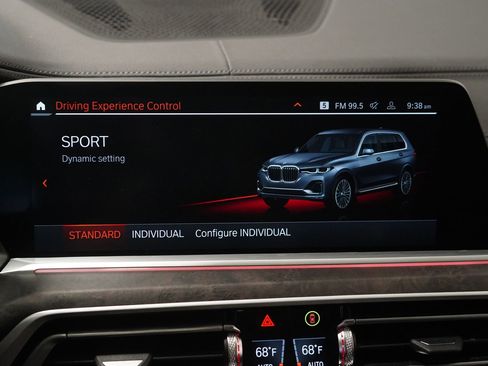 Used 2021 BMW X7 xDrive40i w/ Executive Package 2 image 23