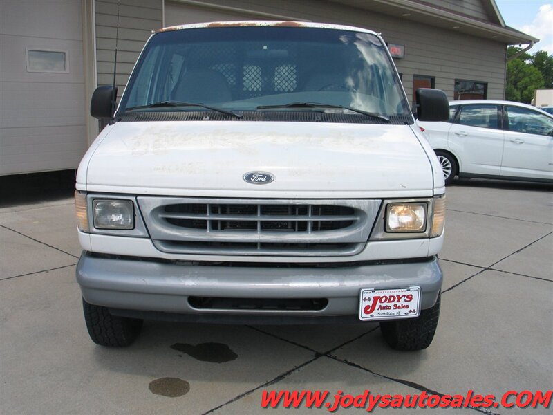 Used 2000 Ford E-250 and Econoline 250 RWD image 21