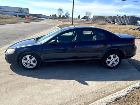 Used 2006 Dodge Stratus SXT image 30