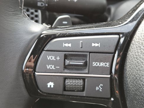 Used 2025 Honda Civic Sport image 32
