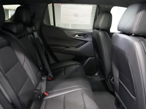 New 2026 Chevrolet Equinox LT w/ Convenience Package II image 16