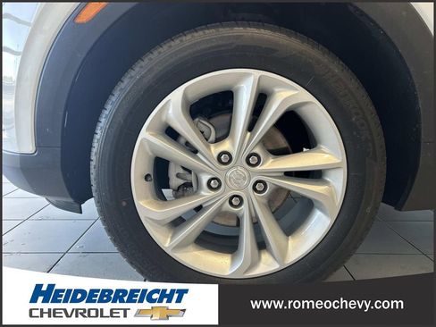 Used 2023 Buick Encore GX Preferred w/ Cold Weather Comfort Package FWD image 7