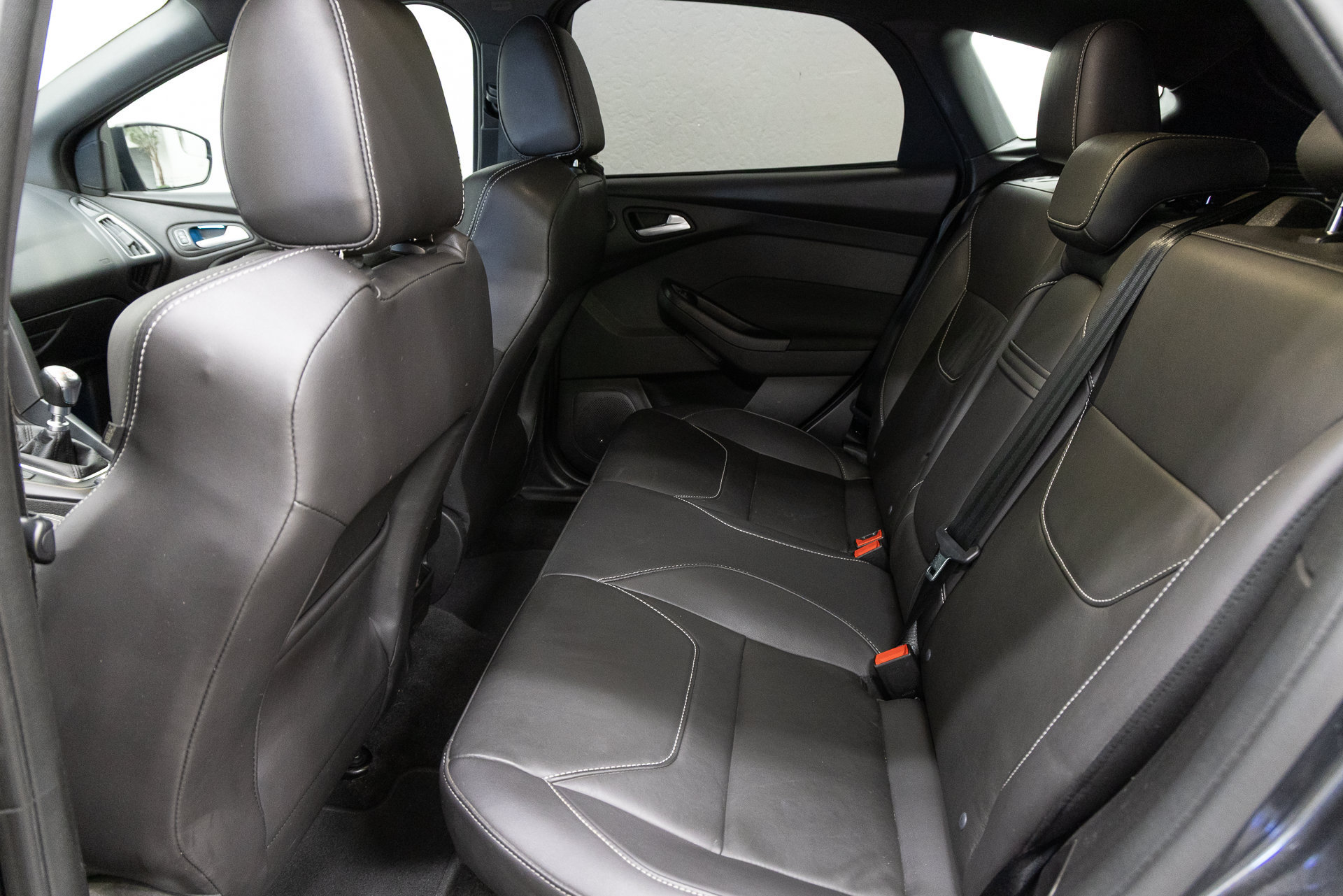 Used 2016 Ford Focus ST w/ Equipment Group 402A FWD image 8