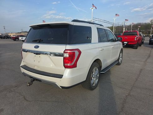 Used 2018 Ford Expedition XLT w/ Equipment Group 202A image 5