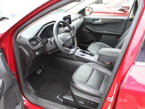 Used 2020 Ford Escape Titanium AWD/4WD image 10
