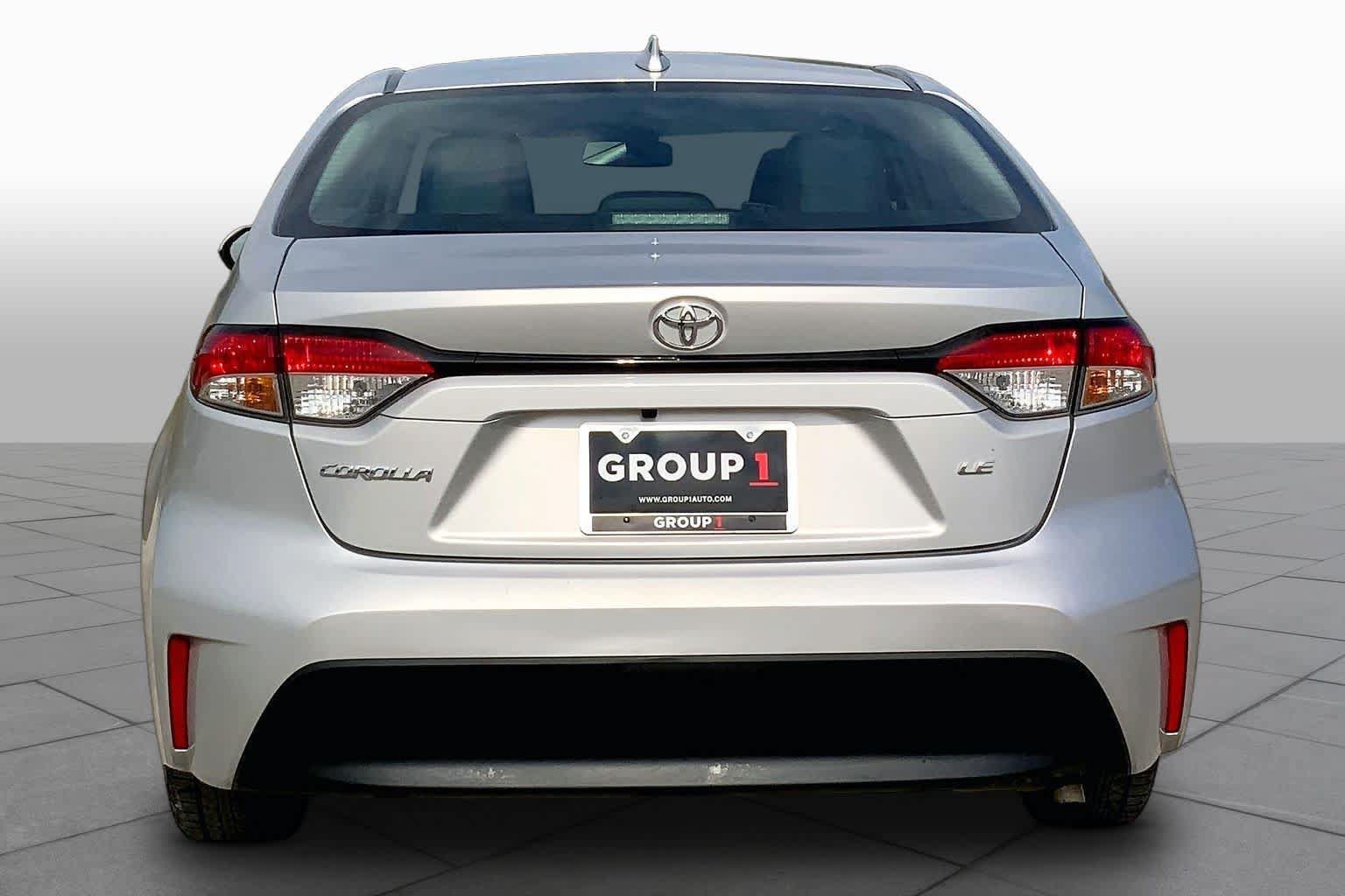Used 2024 Toyota Corolla LE FWD image 5