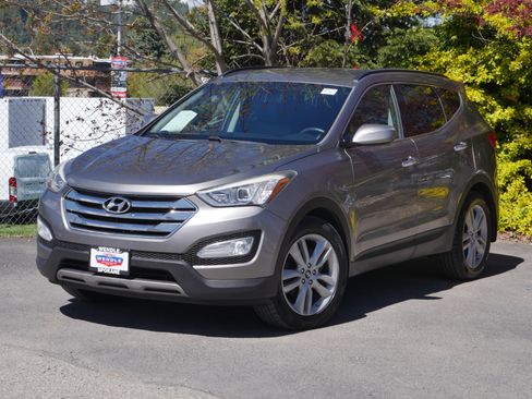 Used 2014 Hyundai Santa Fe Sport 2.0T w/ Navigation Package 06 AWD/4WD image 2