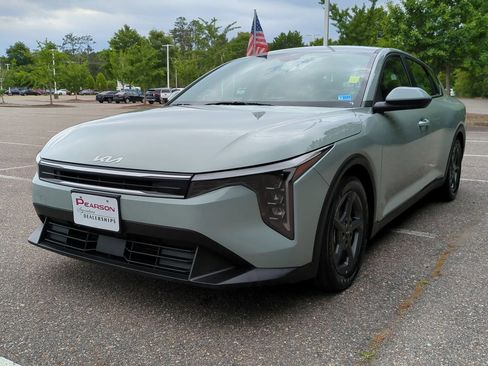 Used 2025 Kia K4 FWD image 8
