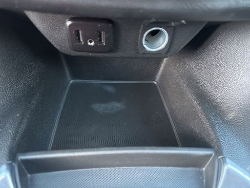 Certified 2019 Chevrolet Traverse LT w/ LT Premium Package image 37