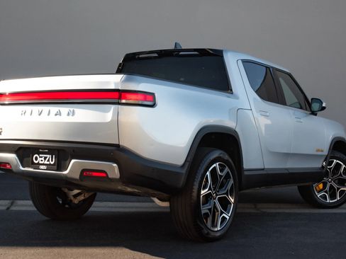 Used 2022 Rivian R1T Launch Edition image 30