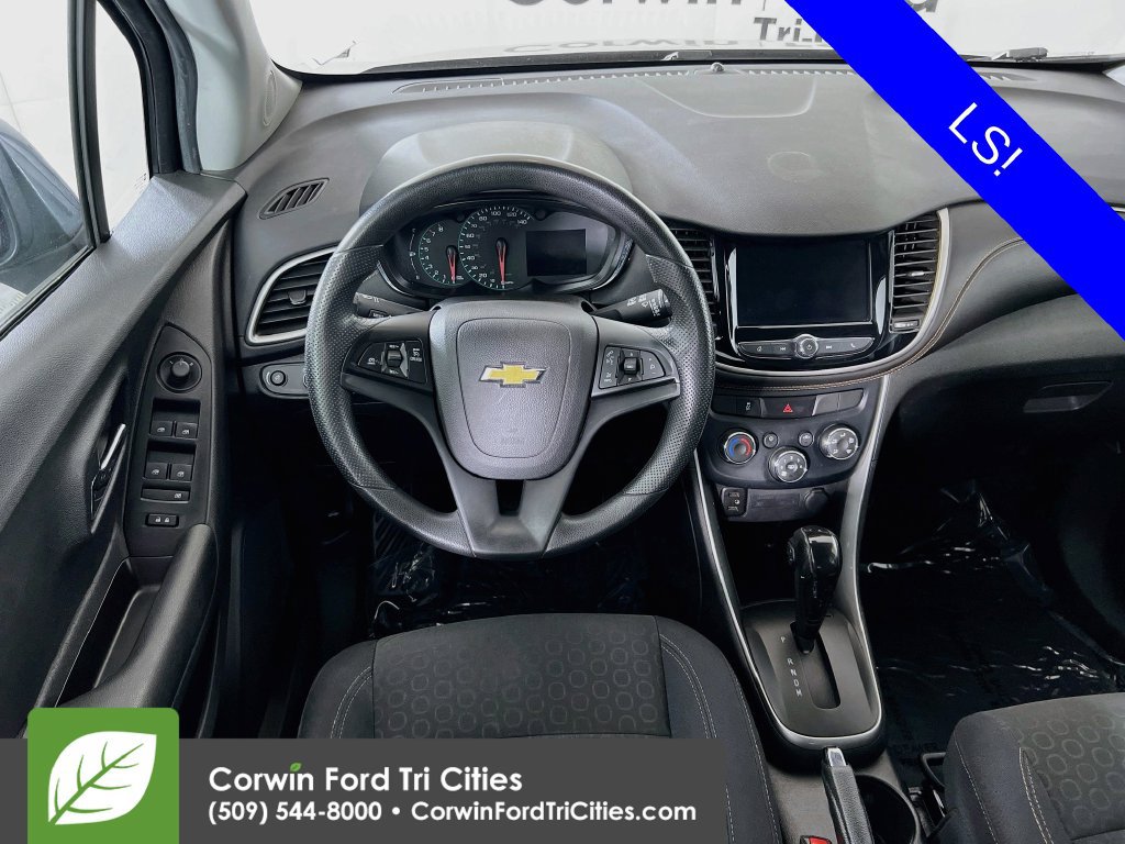 Used 2020 Chevrolet Trax LS w/ Tint and Cruise Package AWD/4WD image 23