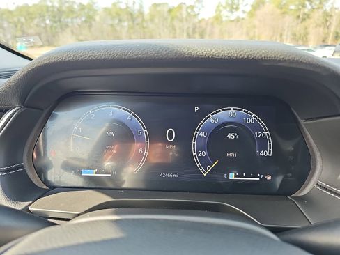 Used 2023 Jeep Grand Cherokee Laredo w/ Luxury Tech Group I image 23