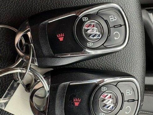 Used 2022 Buick Encore GX Preferred w/ Cold Weather Comfort Package FWD image 21