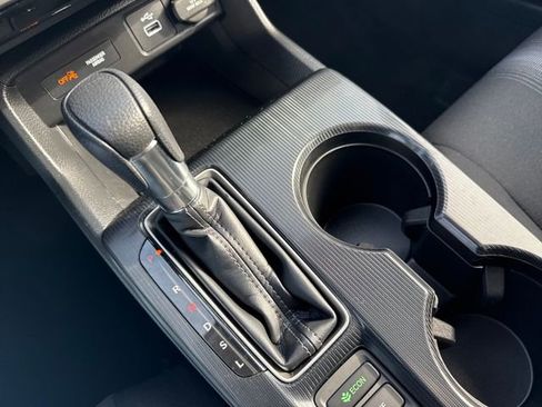 Used 2023 Honda Civic LX image 29