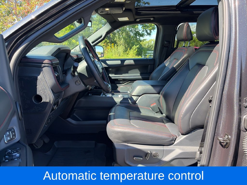 Used 2024 Ford Expedition Limited AWD/4WD image 17