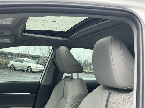 Used 2023 Toyota Camry XLE w/ Navigation Package image 19