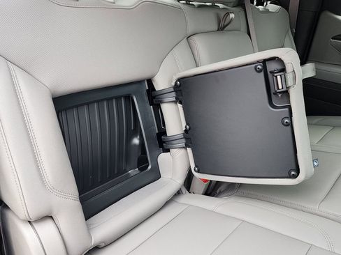 New 2026 GMC Sierra 1500 SLT image 47