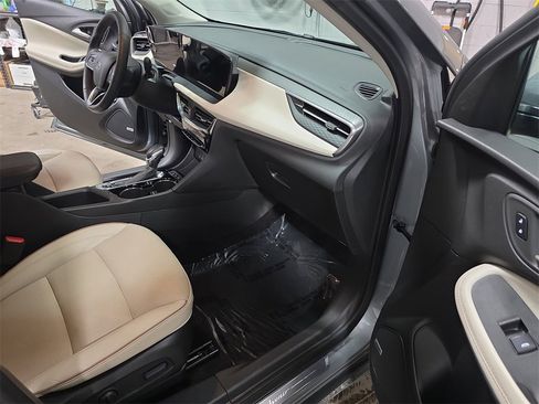 Used 2024 Buick Encore GX Avenir w/ Avenir Convenience Package image 10