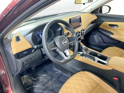 Used 2024 Nissan Sentra SV w/ SV Premium Package FWD image 9