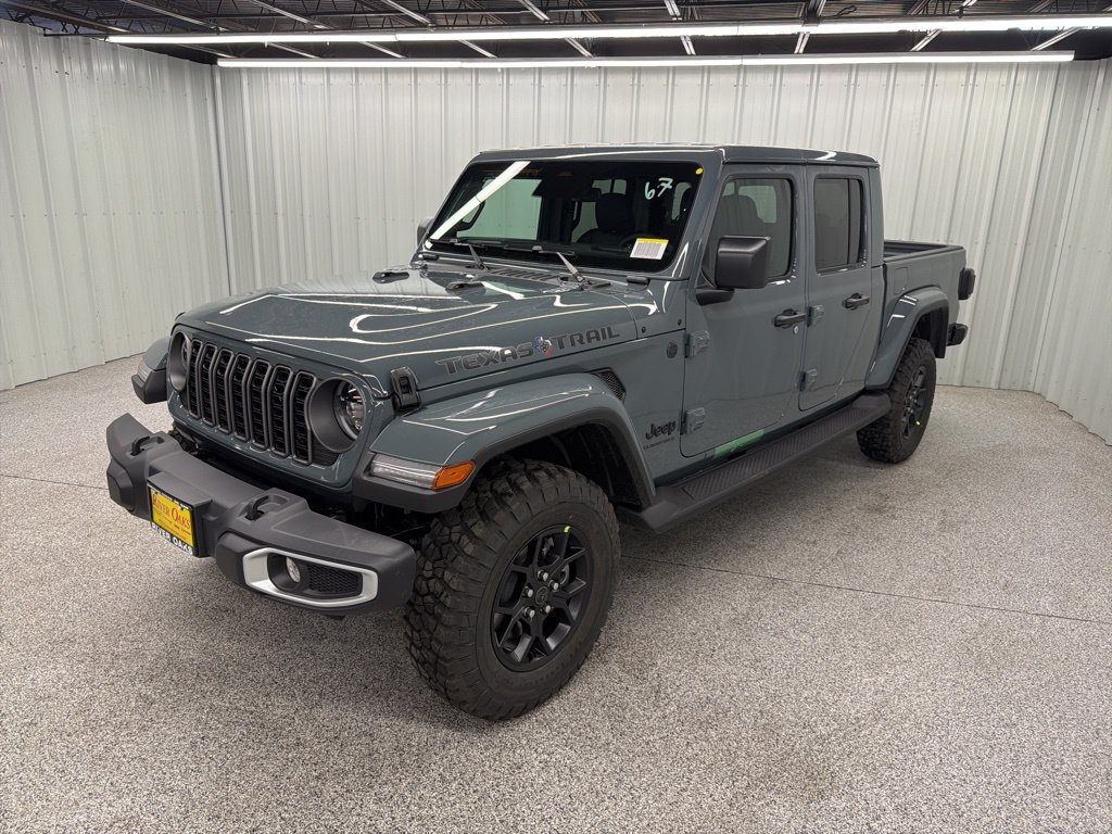 New 2026 Jeep Gladiator Sport AWD/4WD image 3