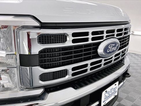 Used 2024 Ford F250 XLT w/ FX4 Off-Road Package image 29