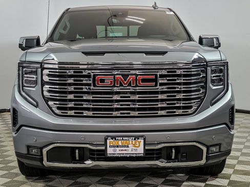 Used 2024 GMC Sierra 1500 Denali AWD/4WD image 4