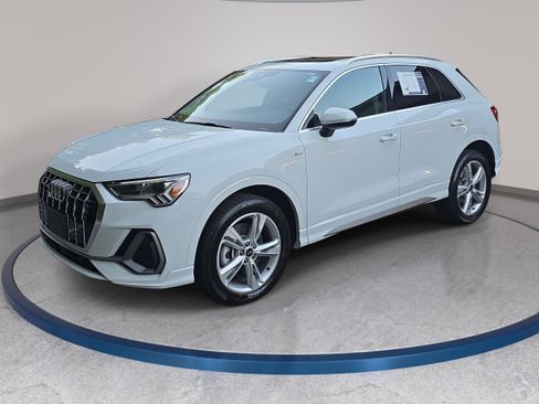 Used 2024 Audi Q3 2.0T Premium AWD/4WD image 1