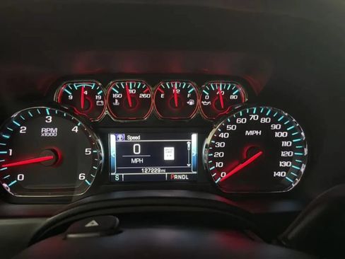 Used 2019 Chevrolet Tahoe LT RWD image 11