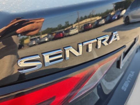 Used 2022 Nissan Sentra SV FWD image 30