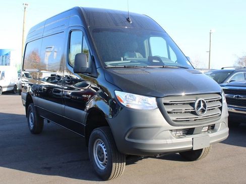 New 2026 Mercedes-Benz Sprinter 2500 image 3