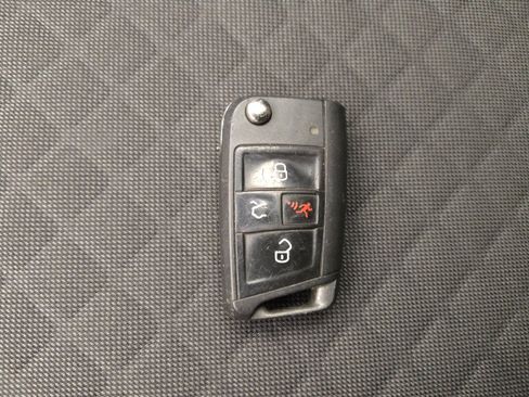 Used 2018 Volkswagen Tiguan S FWD image 32