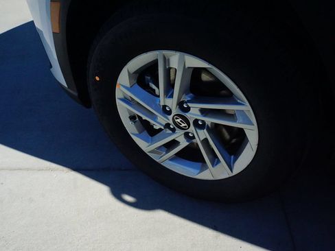 New 2026 Hyundai Tucson SE FWD image 8