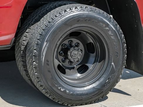 Used 2017 RAM 3500 Tradesman w/ Chrome Appearance Group image 50