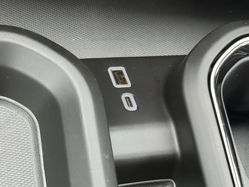 Used 2024 GMC Sierra 2500 AT4X AWD/4WD image 61