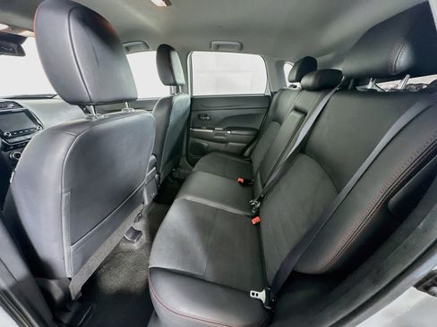 Used 2024 Mitsubishi Outlander Sport AWD image 26