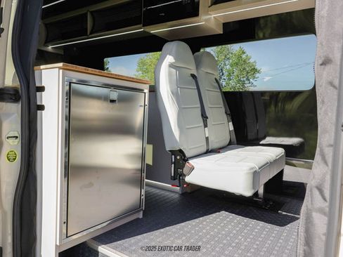 Used 2025 Mercedes-Benz Sprinter 2500 image 74