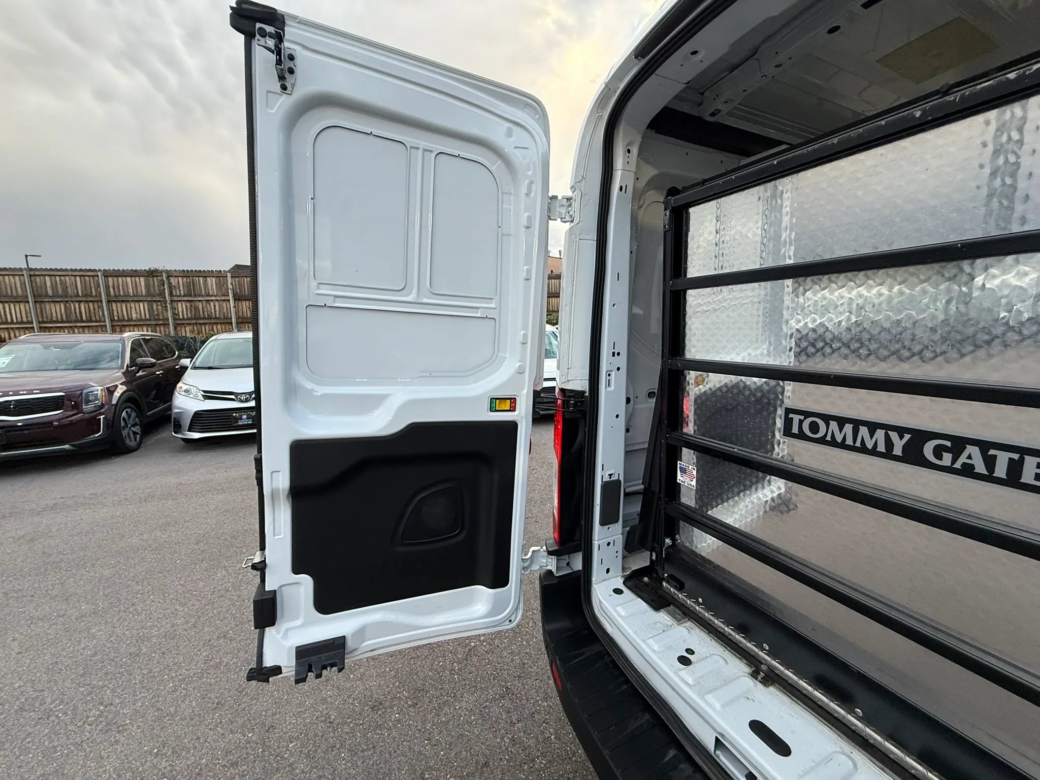 Used 2021 Ford Transit 150 Medium Roof RWD image 32
