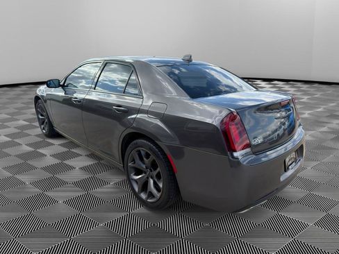 Used 2022 Chrysler 300 Touring w/ Sport Appearance Package RWD image 5